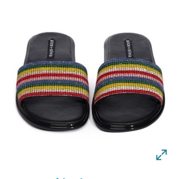 Alice & Olivia rainbow slides New in Box - Picture 3 of 7